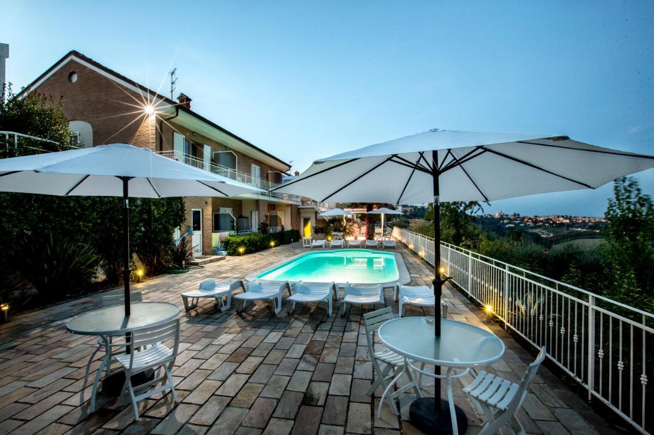 Holiday Residence Belohorizonte Мачерата Екстериор снимка