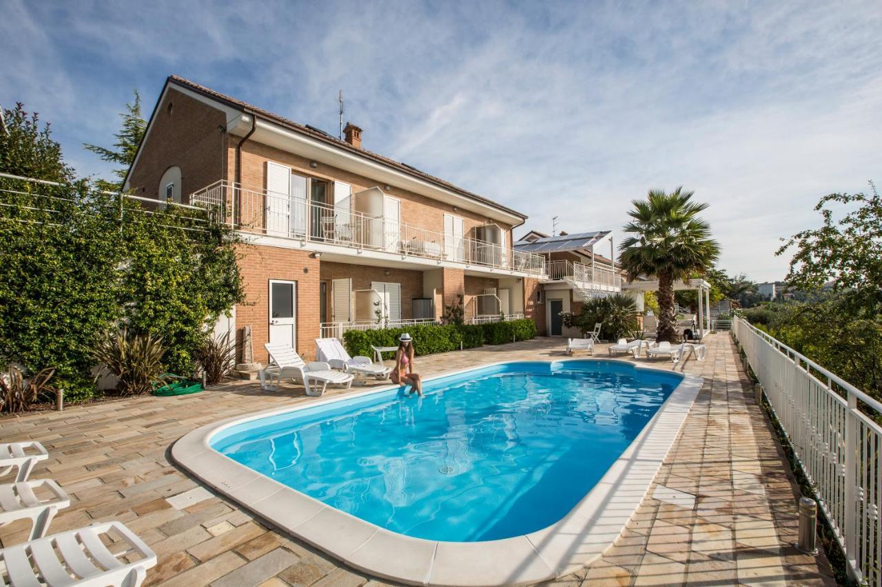 Holiday Residence Belohorizonte Мачерата Екстериор снимка