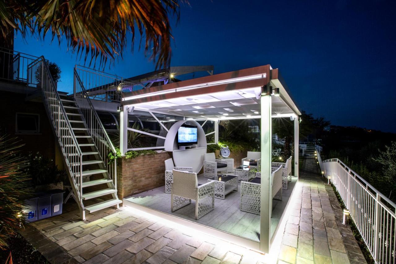 Holiday Residence Belohorizonte Мачерата Екстериор снимка